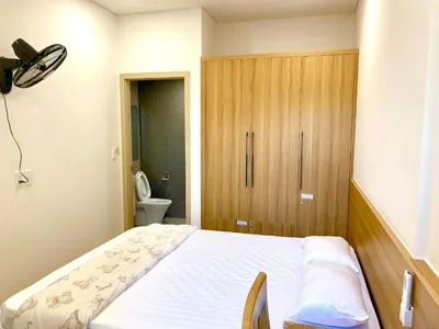 Double Room with Balcony and Sea View — Homestay Dragon Castle Bãi Cháy Hạ Long Quảng Ninh
